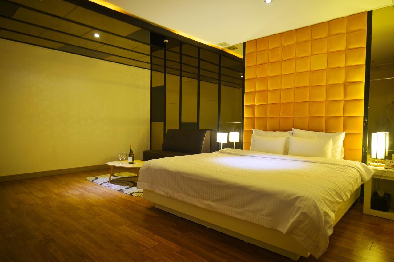 Gimhae Business Hotel K Exterior foto