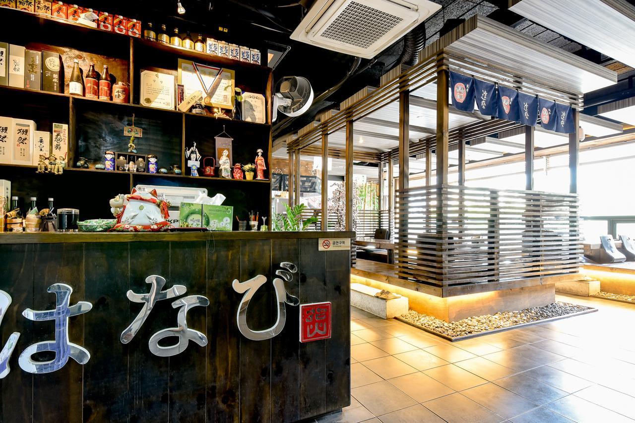 Gimhae Business Hotel K Exterior foto